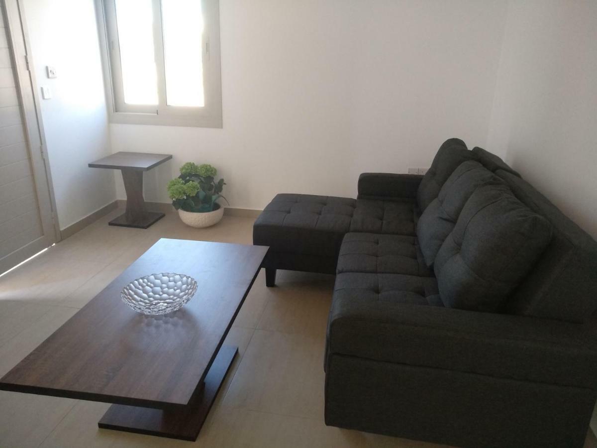 Argaka Palm Tree Apts Екстер'єр фото