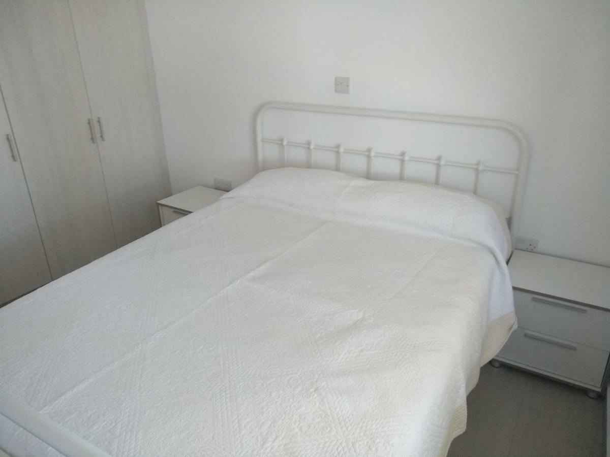 Argaka Palm Tree Apts Екстер'єр фото