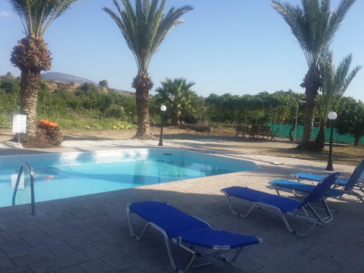 Argaka Palm Tree Apts Екстер'єр фото